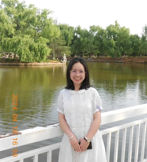杨艳娜5.jpg 杨艳娜5.jpg